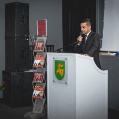 Artur Lis – dyrektor, menadżer i artysta od lat z powodzeniem zmienia rzeczywistość kulturalną Łochowa